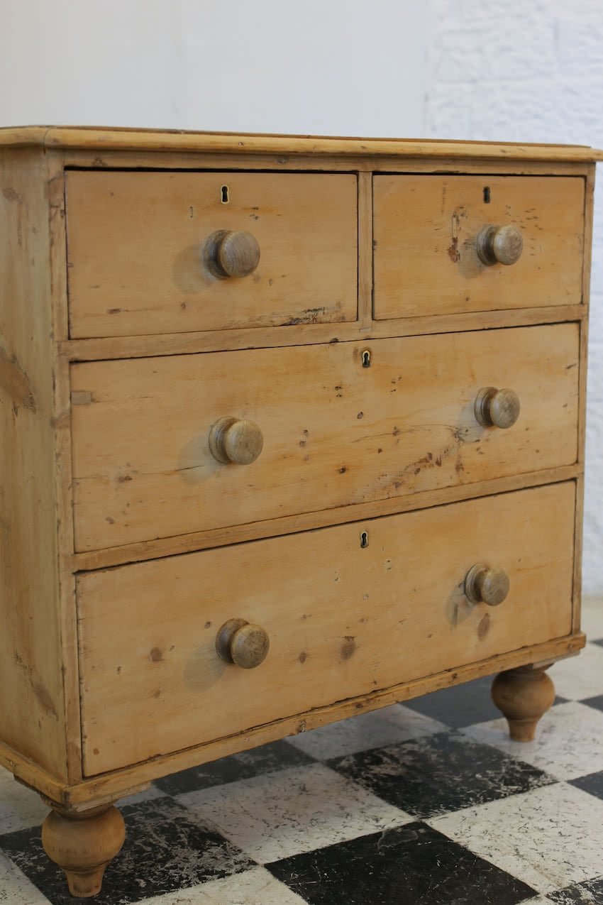 classic english chest 1.jpeg