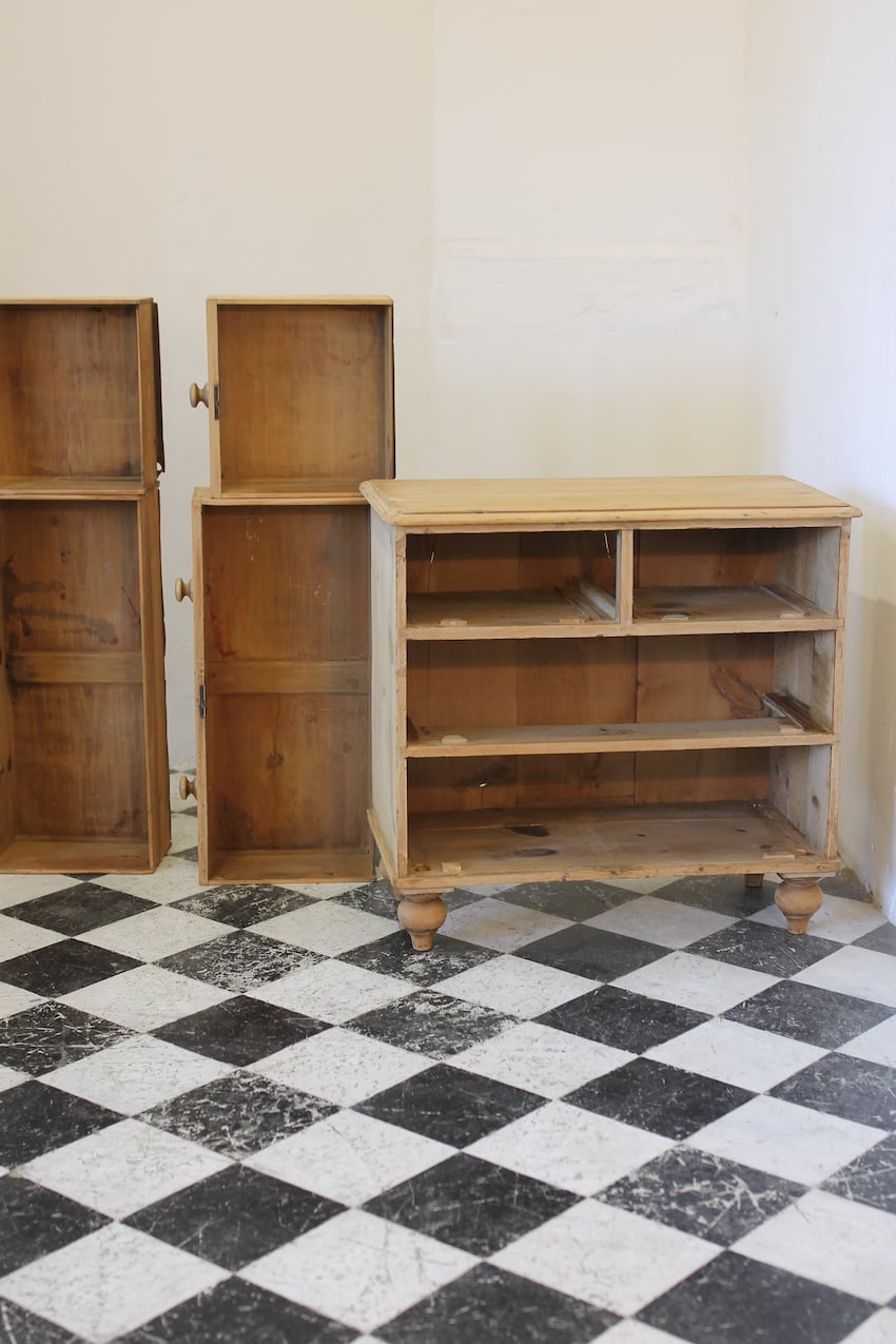 classic english chest 2.jpeg