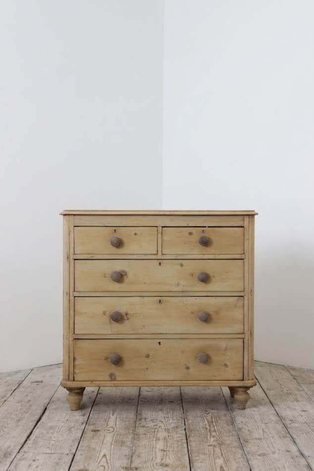 beautiful antique pine chest with five graduating drawers, wooden knobs and original feet, lovely shaped detailing too & fully restored.