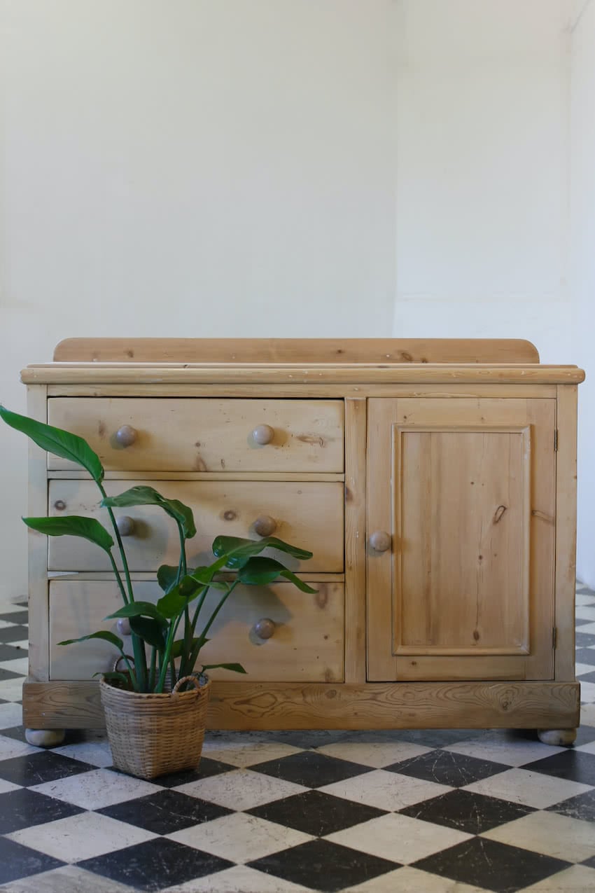 large victorian fine pine restored all original base with three drawers with wooden knobs, a cupboard, low turned feet with a fairly deep plinth & beautiful old backboards.