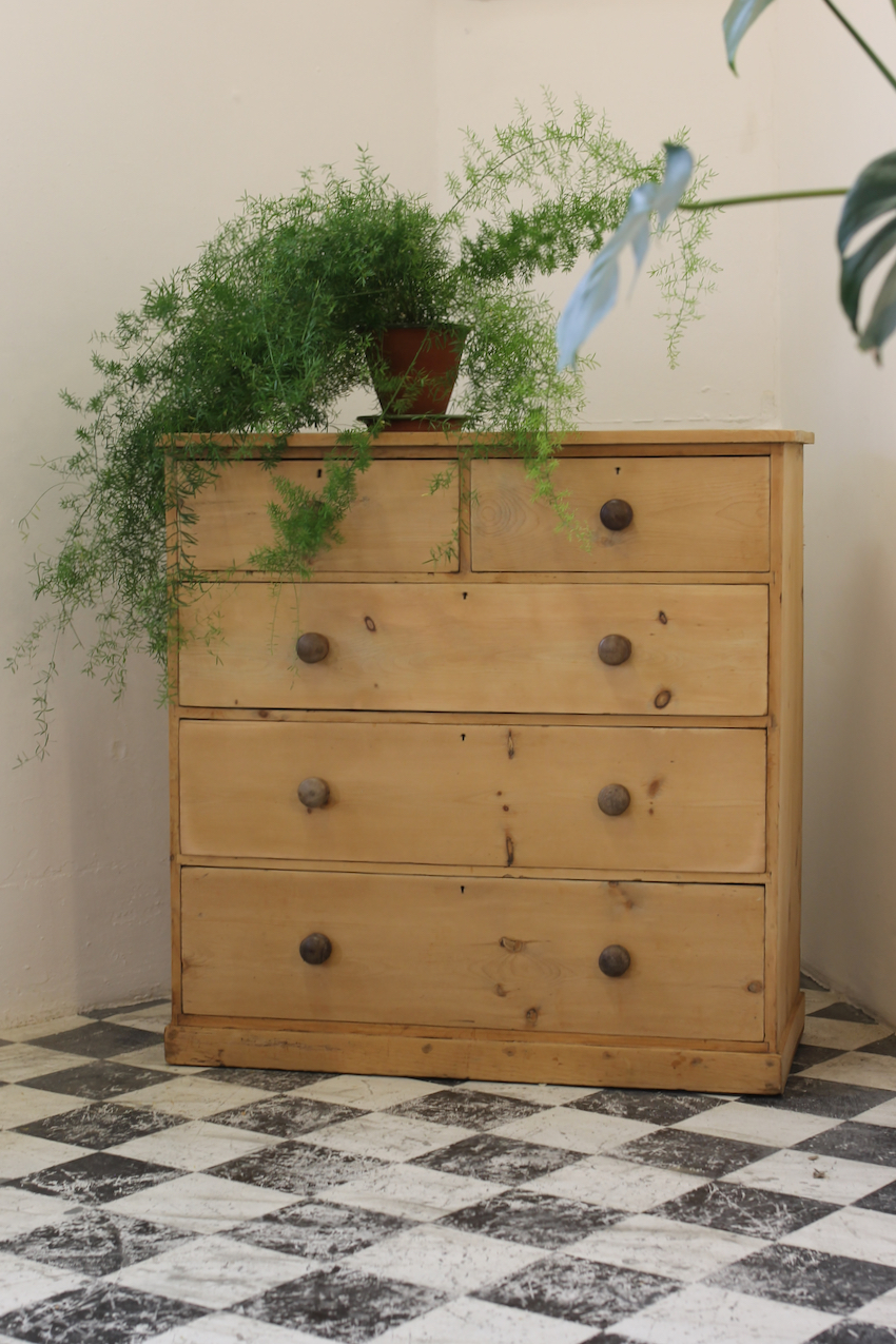 fabulous large-victorian-pine-chest-of-drawers-6.jpeg