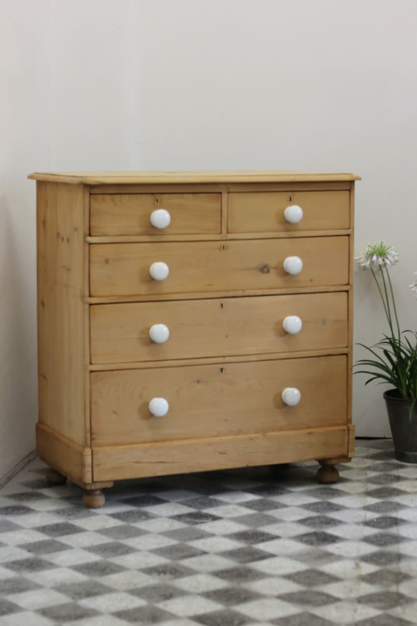 gorgeous-large-pine-chest