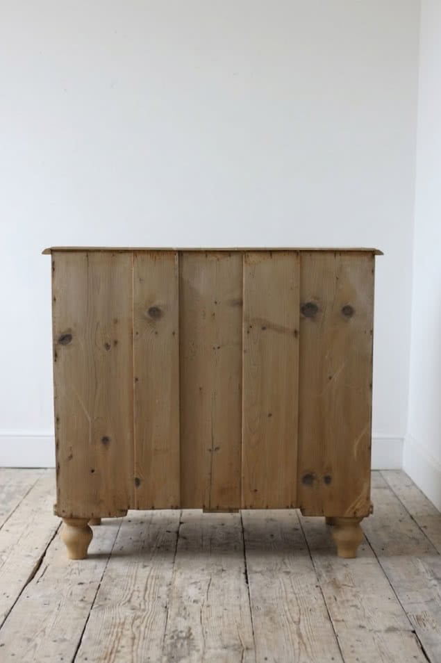 five drawer victorian chest 1.jpegclassic restored victorian pine four drawer chest with wooden knobs and new turned feet