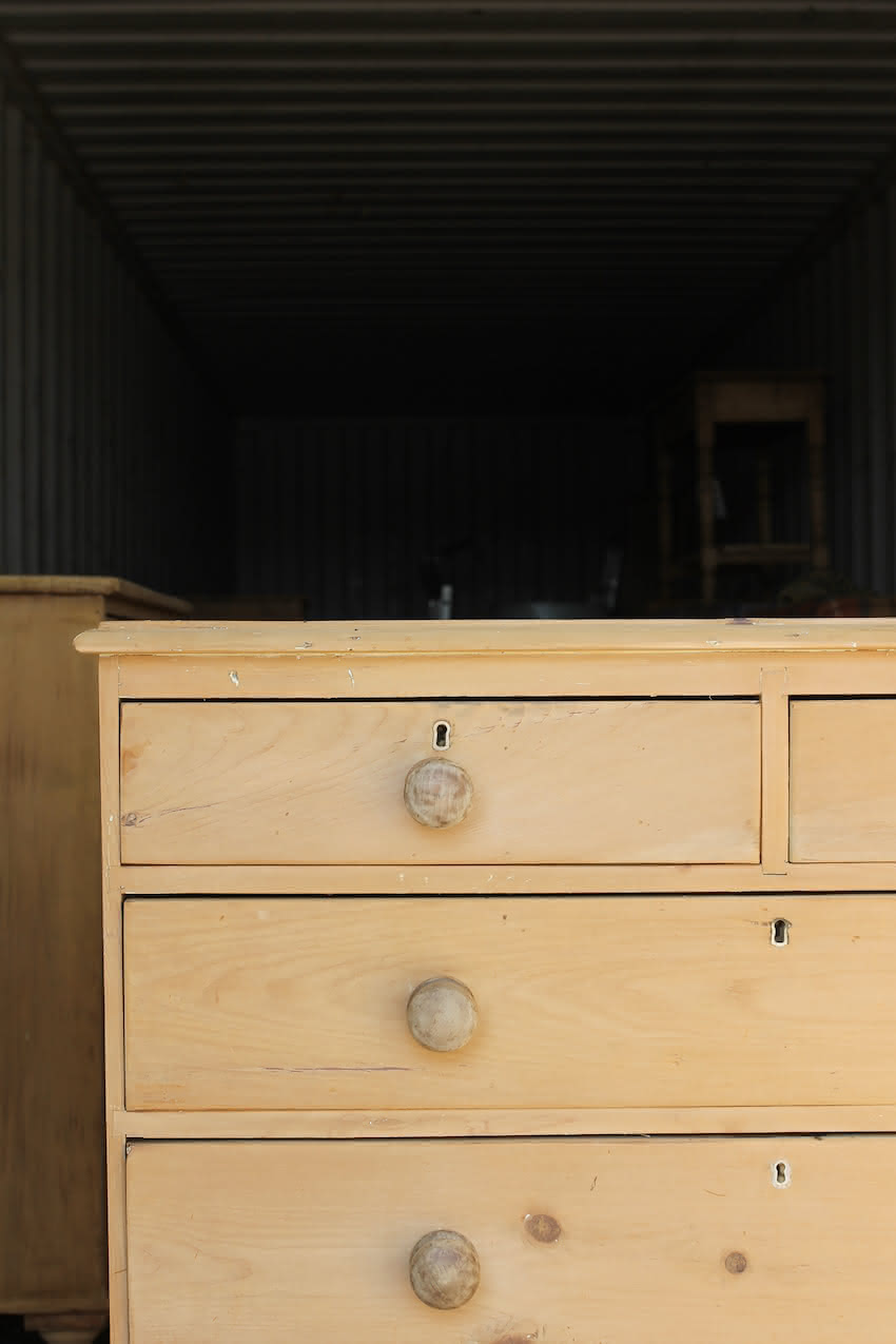 gorgeous fine antique pine chest with five graduating drawers, wooden knobs and new turned feet.