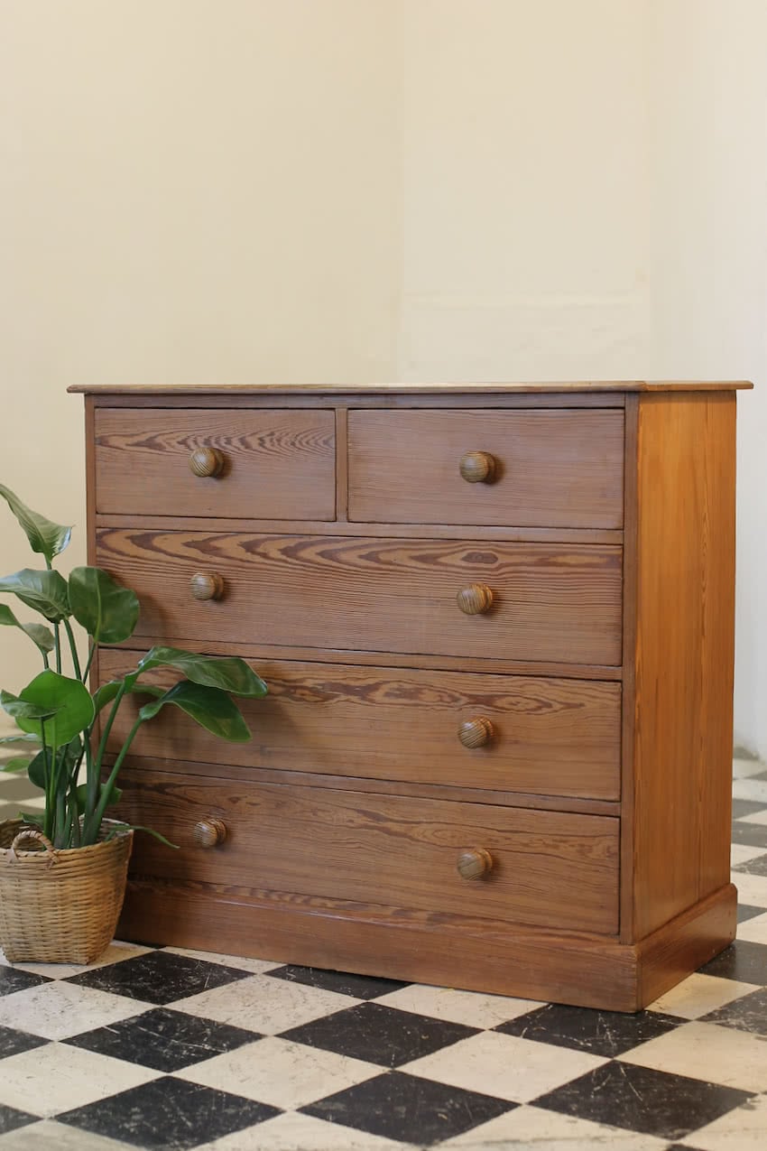 lovely restored solid and heavy victorian pitch pine very clean chest, original wooden knobs, the chest has a waxed finish.