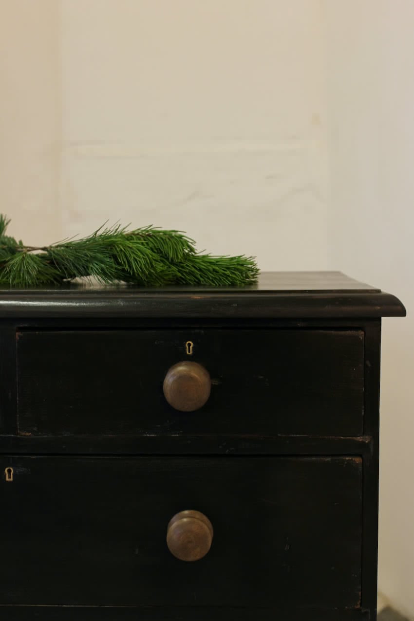 very pretty cute victorian refinished pine restored chest with contrasting wooden knobs and original turned feet.