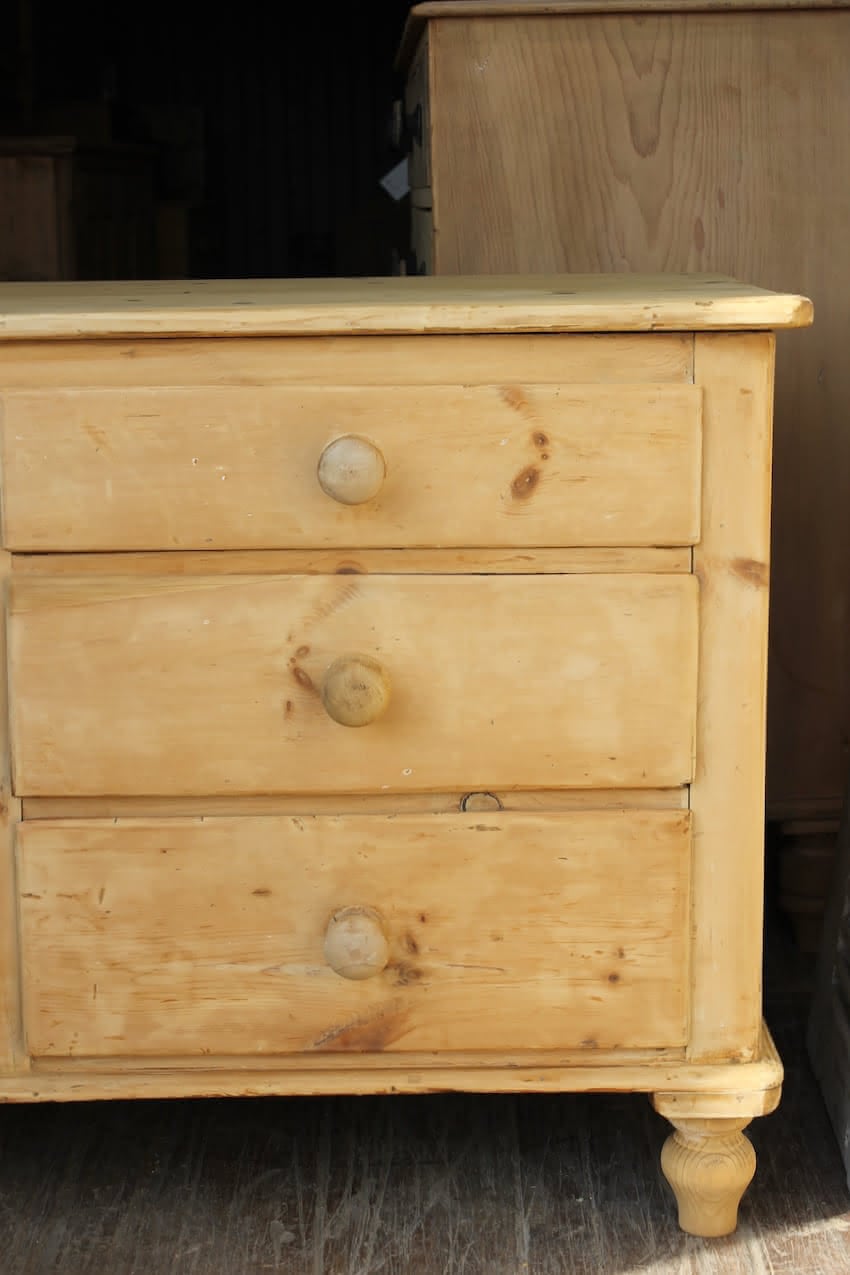 versatile antique pine cupboard 12.jpeg