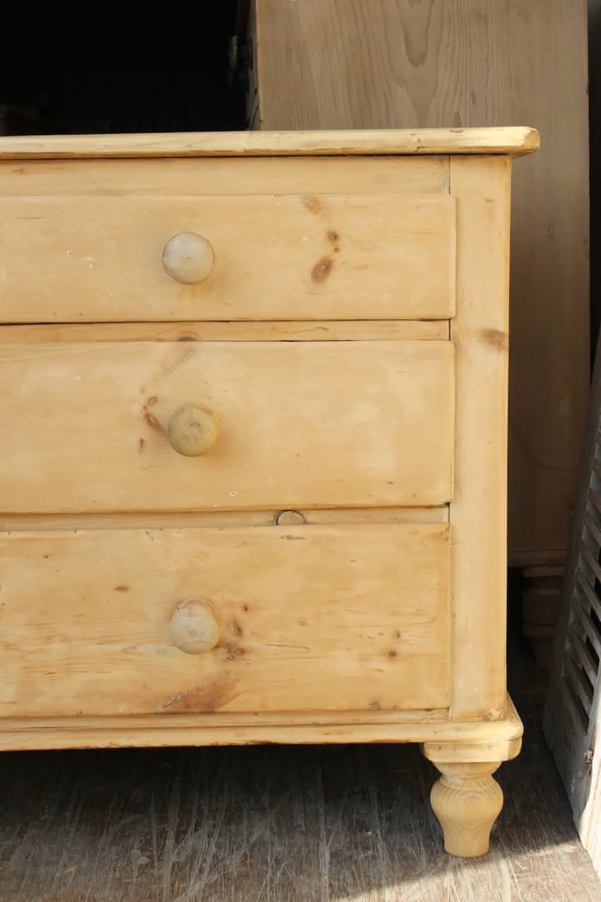 versatile antique pine cupboard 11.jpeg