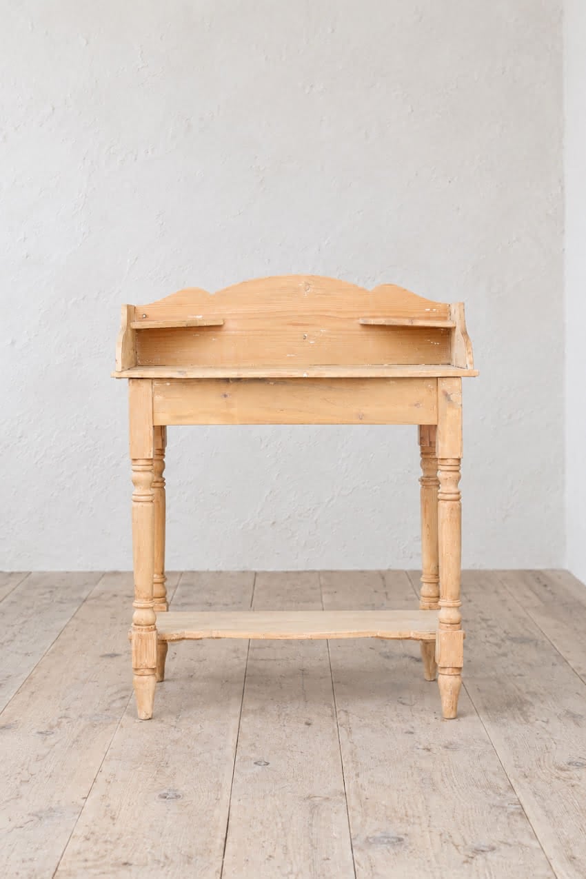 small gallaried side table