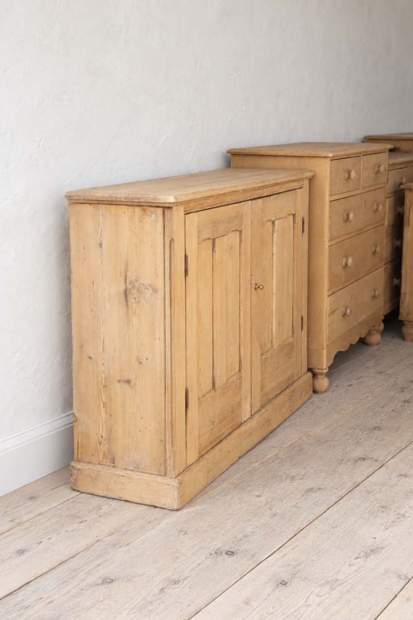 versatile antique pine cupboard 16.jpeg